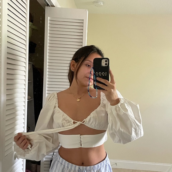 White flowy top brand new - Picture 3 of 4